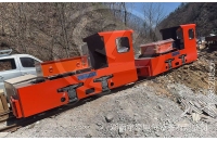 鋰電池井下電機(jī)車要添加多少潤滑油？